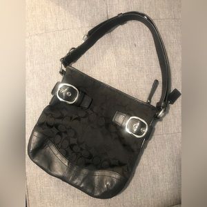 COACH Signature Shoulder Bag A1282- F19682